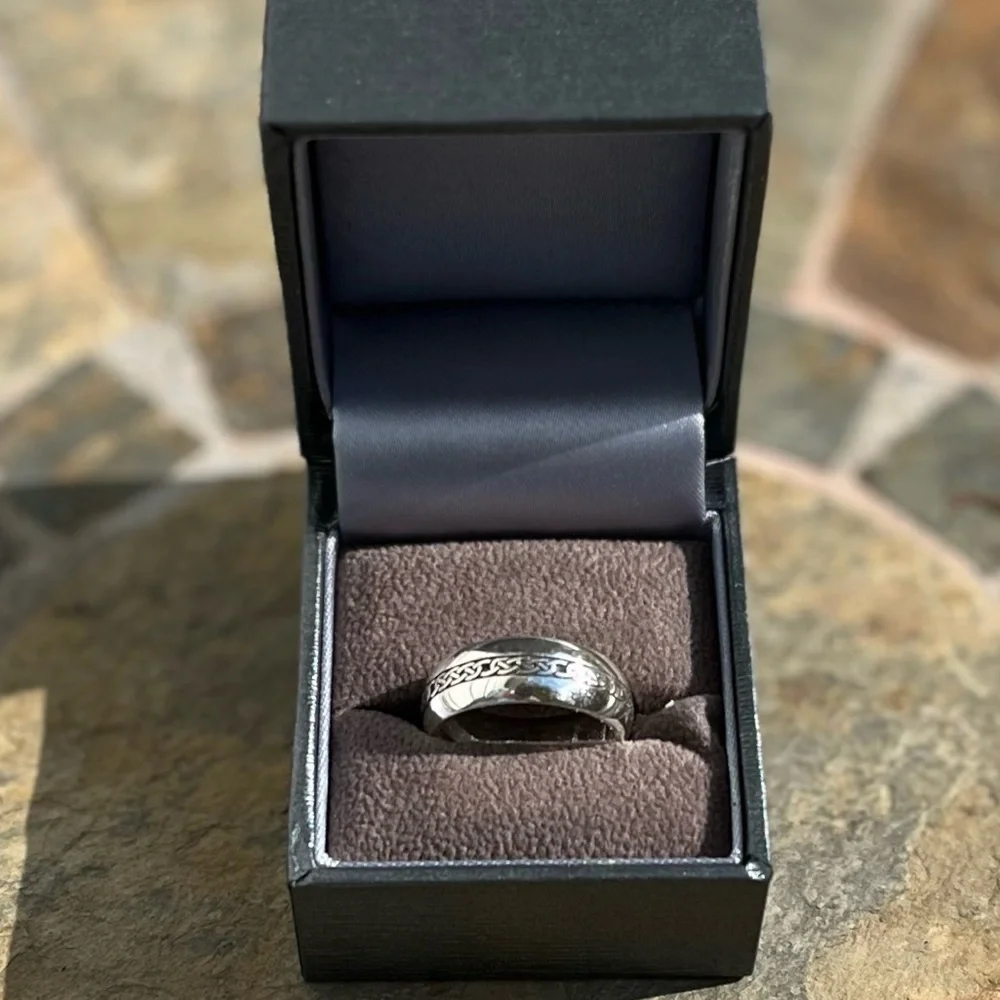 Handmade in Ireland Sterling Silver Celtic Knot Ring